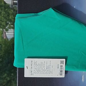 Lululemon NWT Wunder Train High Rise 23" Crop Tights Size: 4 Color: Kelly Green